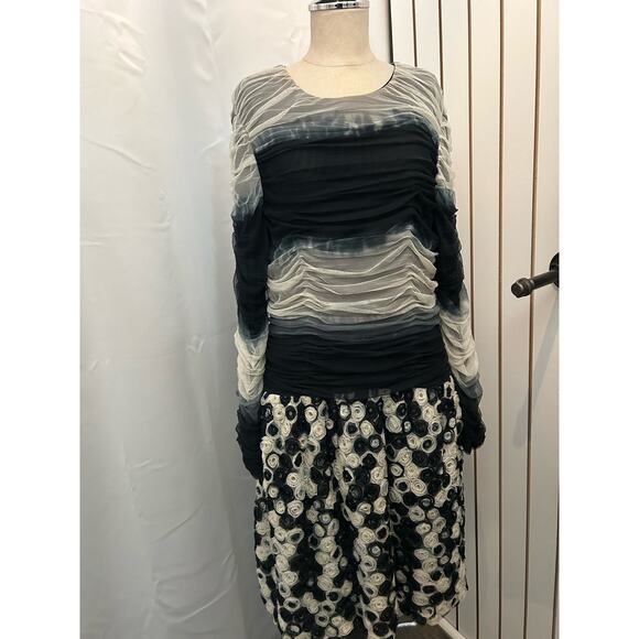 Samuel Dong Black and White Midi Dress - Picture 2 of 8